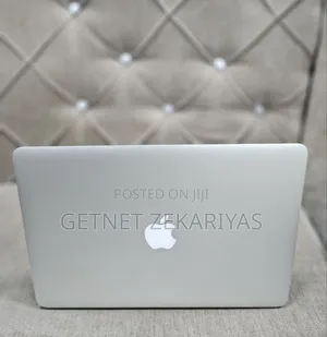 New Laptop Apple MacBook Air 2017 8GB Intel Core I5 SSD 256GB