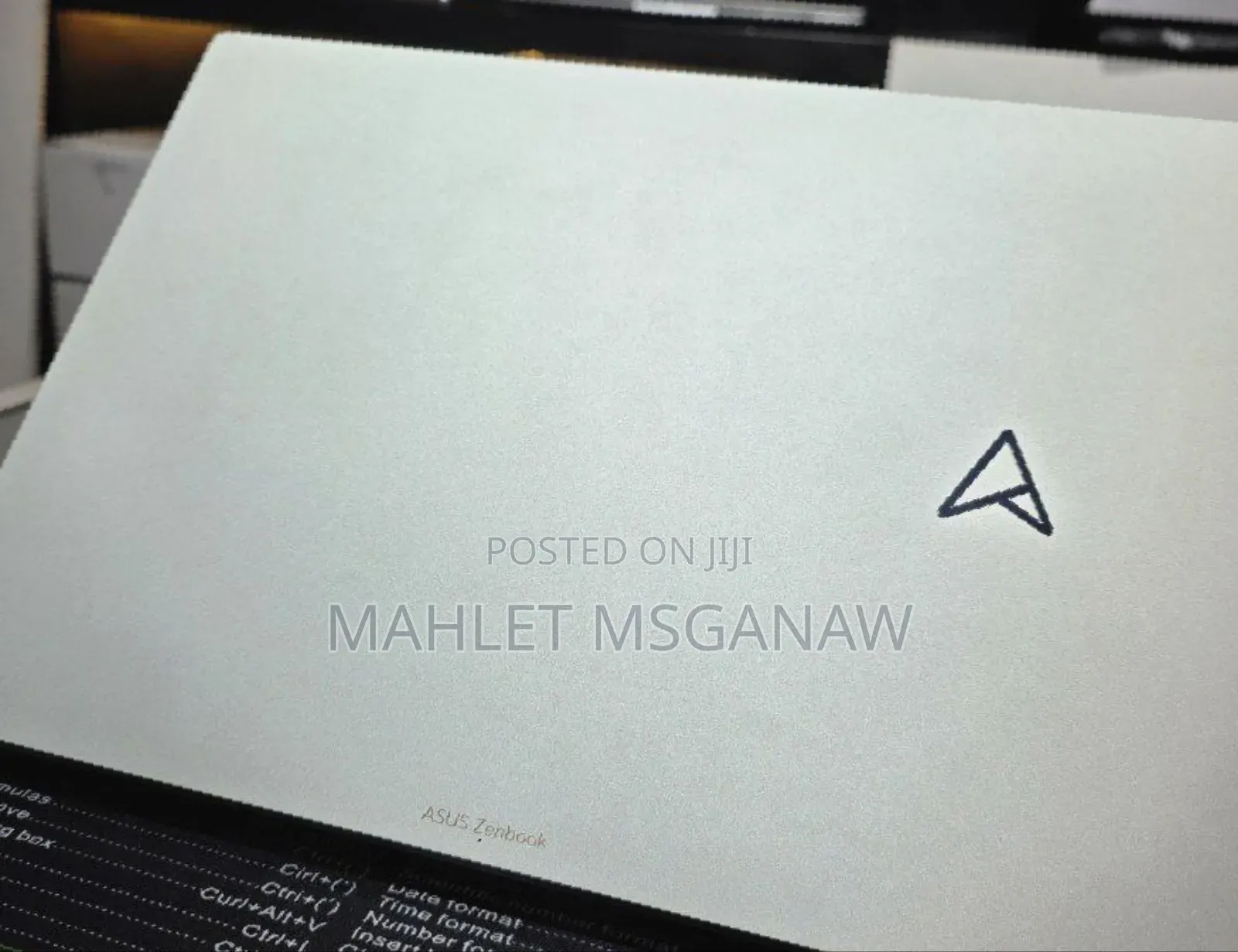 New Laptop Asus ZenBook 13 UX331UN 16GB Intel Core I7 SSD 512GB