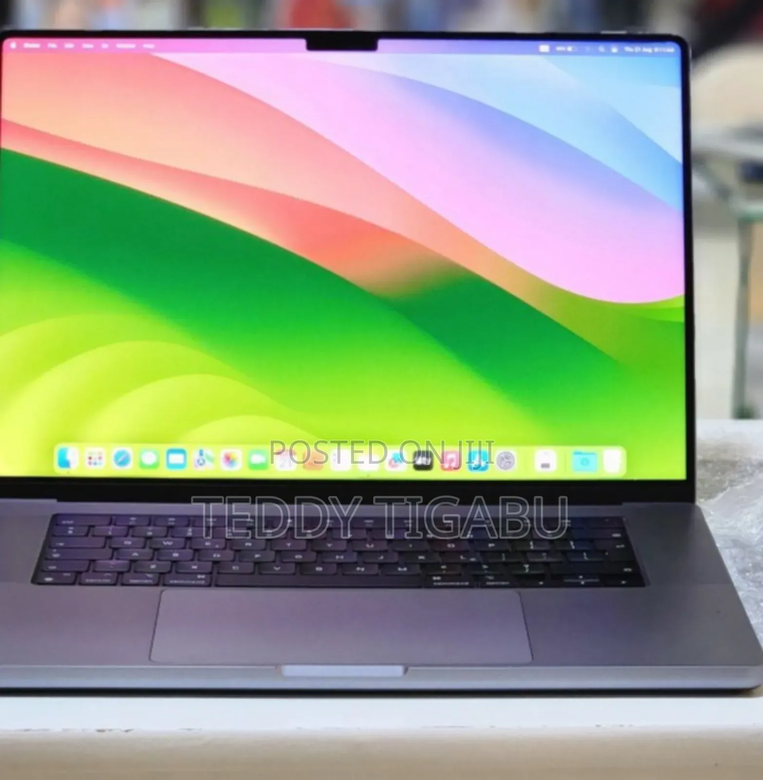 New Laptop Apple MacBook Pro 2021 M1 32GB Apple M1 SSD 512GB