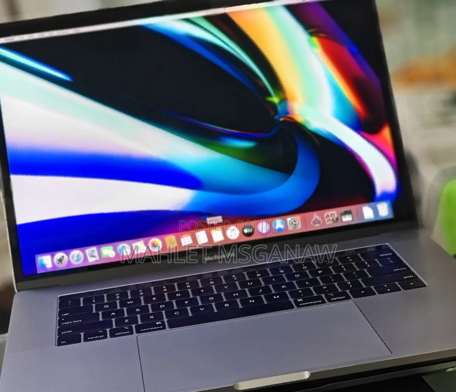 New Laptop Apple MacBook Pro 32GB Intel Core I9 SSD 512GB