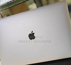 New Laptop Apple MacBook Pro 32GB Intel Core I9 SSD 512GB