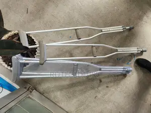 Almunium Axillary Crutches考量crutches填海medical Axillary煞氣crutches New