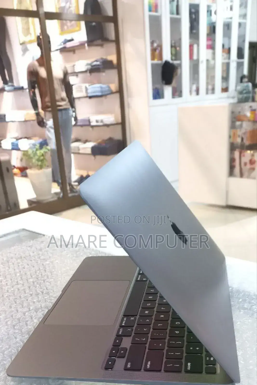 New Laptop Apple MacBook Air 2020 M1 8GB Apple M1 SSD 256GB