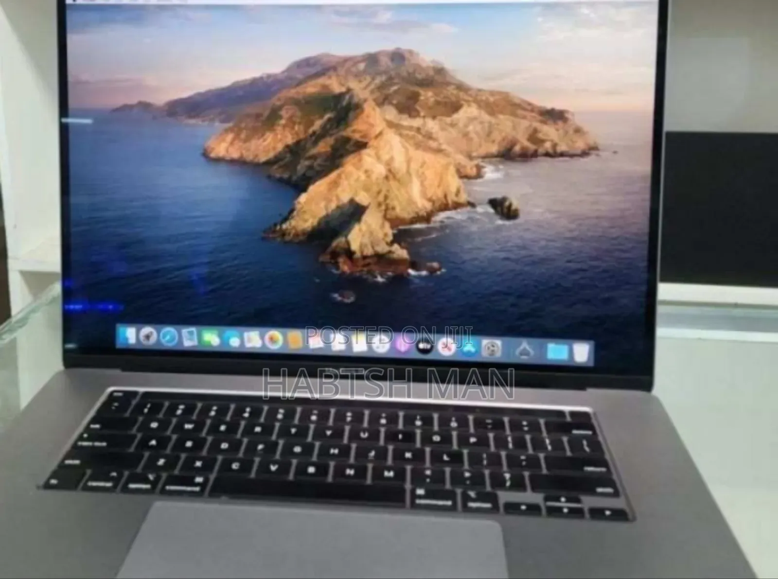 New Laptop Apple MacBook Pro 2019 32GB Intel Core i9 SSD 512GB