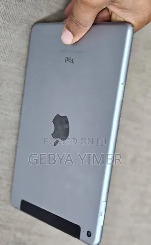 New Apple iPad mini 4 128 GB Silver