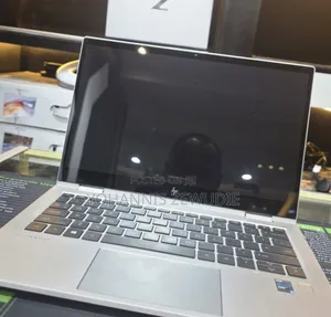 New Laptop HP EliteBook 830 G8 16GB Intel Core I5 SSD 512GB