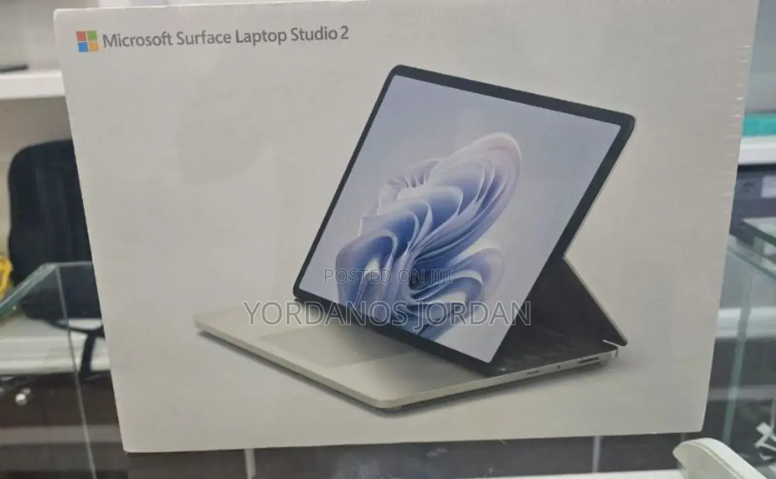 New Laptop Microsoft Surface 16GB Intel Core I7 SSD 512GB