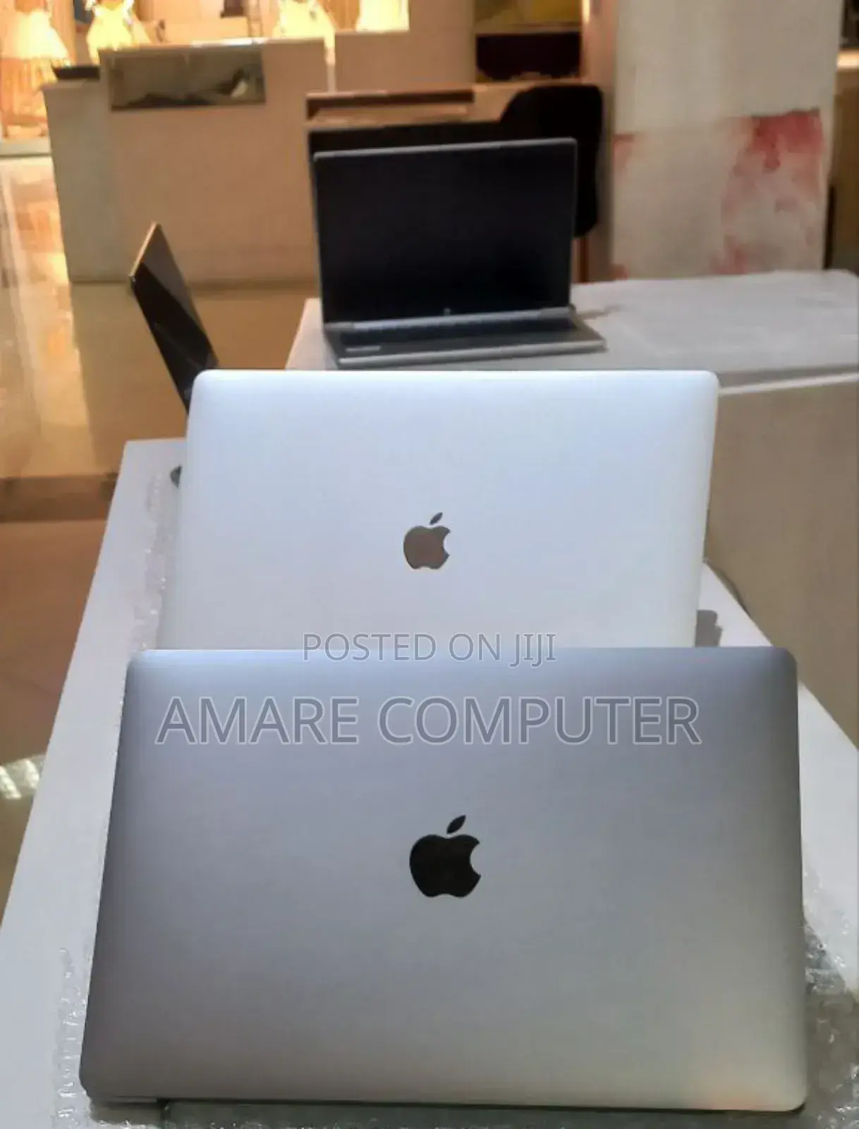 New Laptop Apple MacBook Pro 2017 16GB Intel Core I7 SSD 256GB