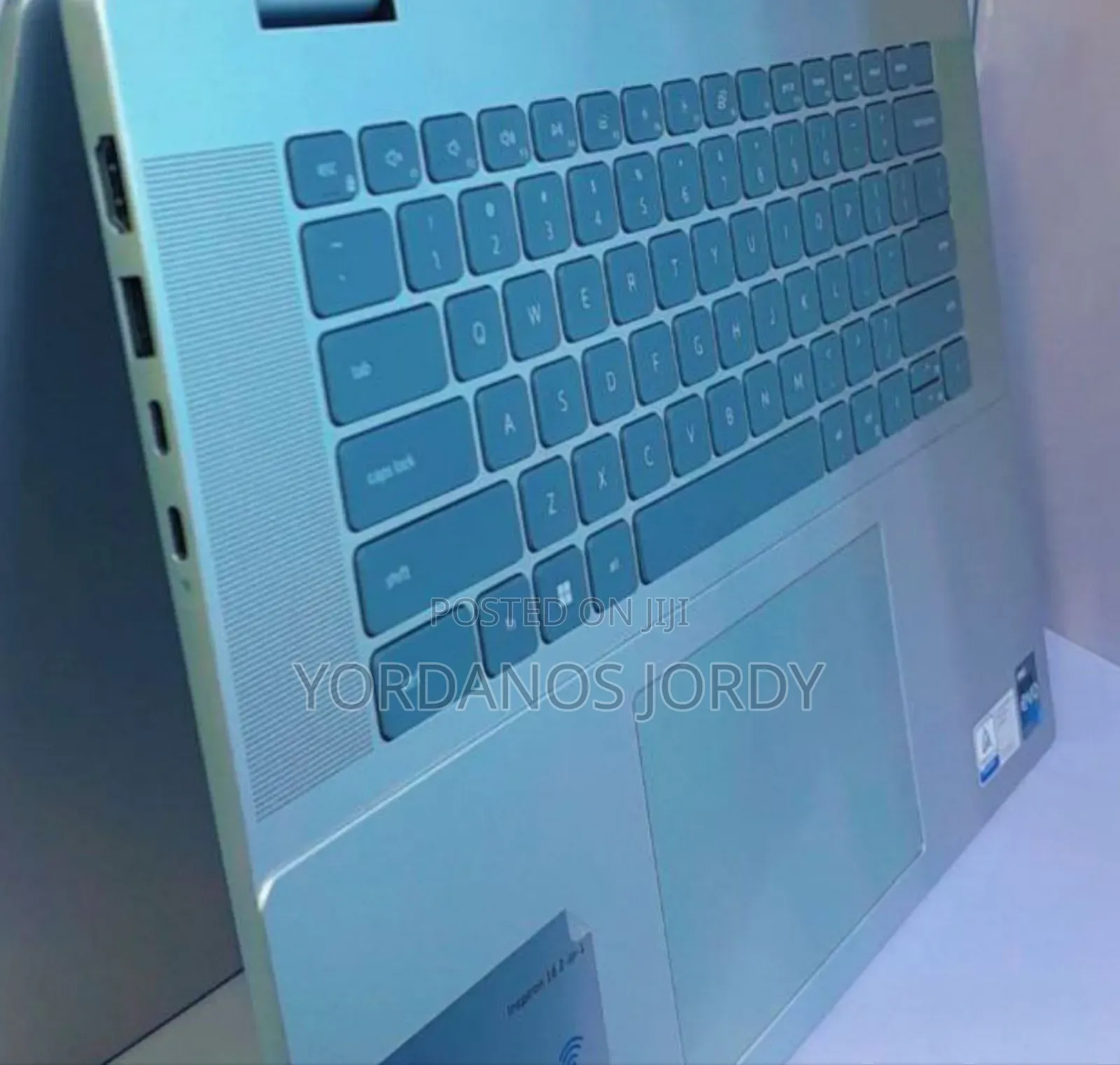 New Laptop Dell Inspiron 16 5620 16GB Intel Core i7 SSD 1T