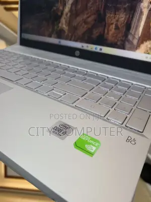 New Laptop HP Pavilion 15 8GB Intel Core I5 SSD 512GB