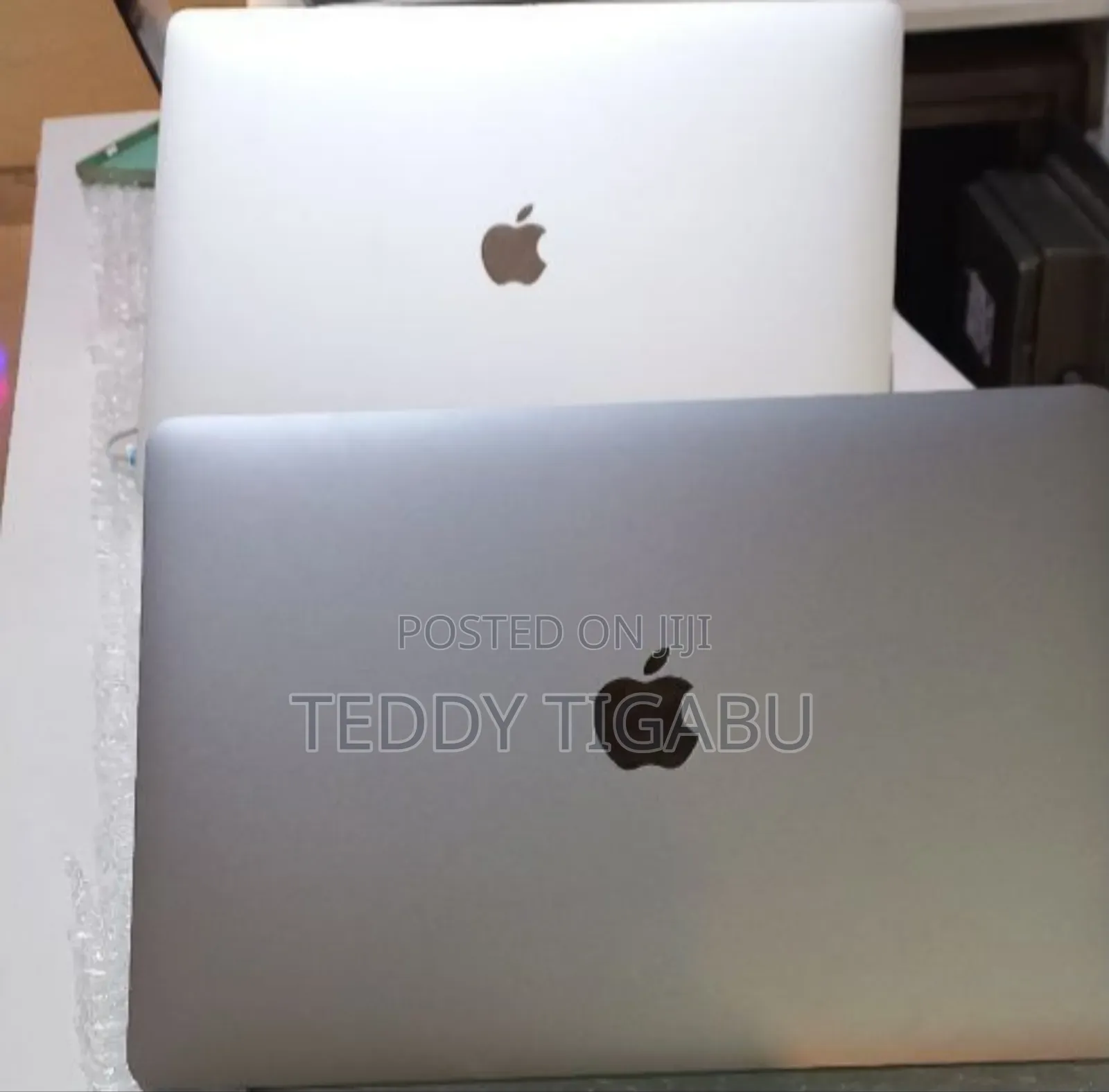 New Laptop Apple MacBook Air 2022 M2 8GB Apple M1 SSD 256GB