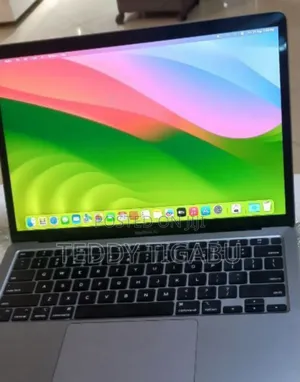 New Laptop Apple MacBook Air 2022 M2 8GB Apple M1 SSD 256GB