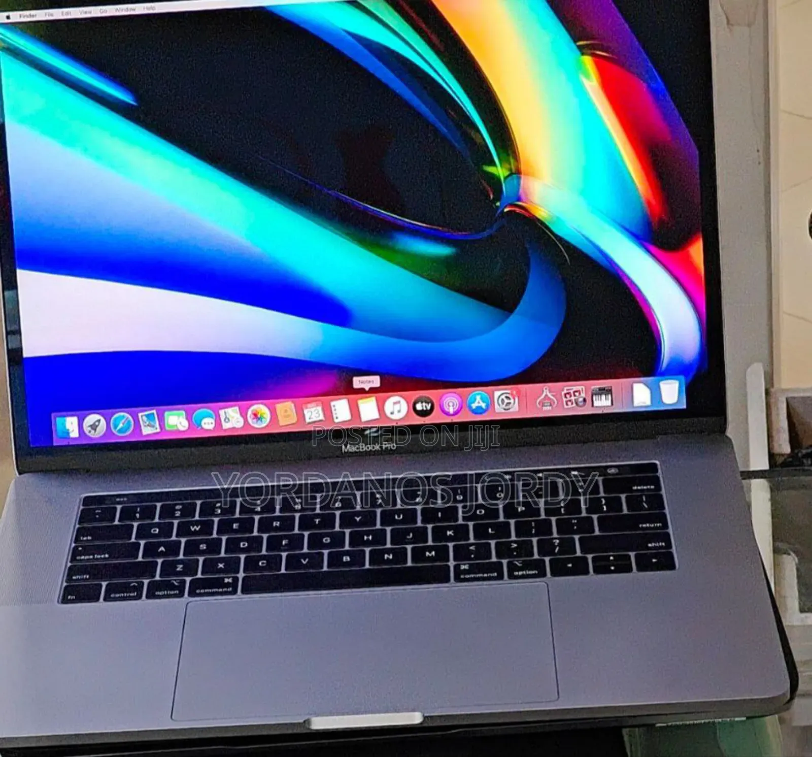 New Laptop Apple MacBook Pro 2019 32GB Intel Core I9 SSD 512GB