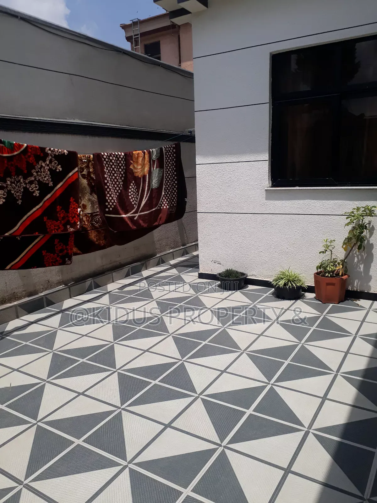 3bdrm Villa in Around Naswe, Nifas Silk-Lafto for rent