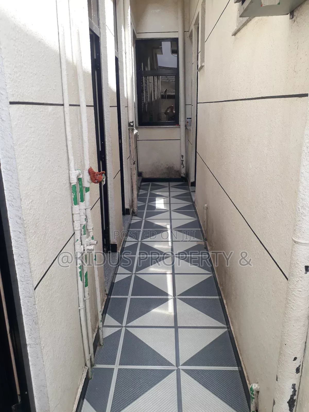 3bdrm Villa in Around Naswe, Nifas Silk-Lafto for rent