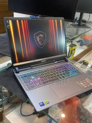 New Laptop MSI Vector 16 HX AI A2XWIG 16GB Intel Core Ultra 7 SSD 1T