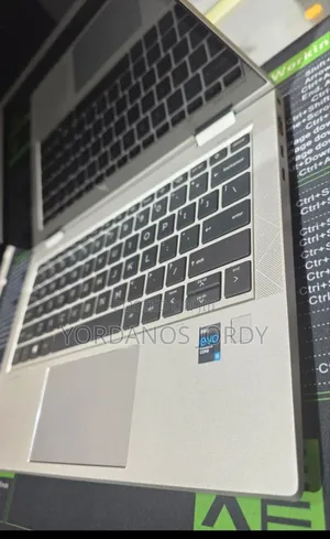 New Laptop HP EliteBook 830 G8 16GB Intel Core I5 SSD 512GB