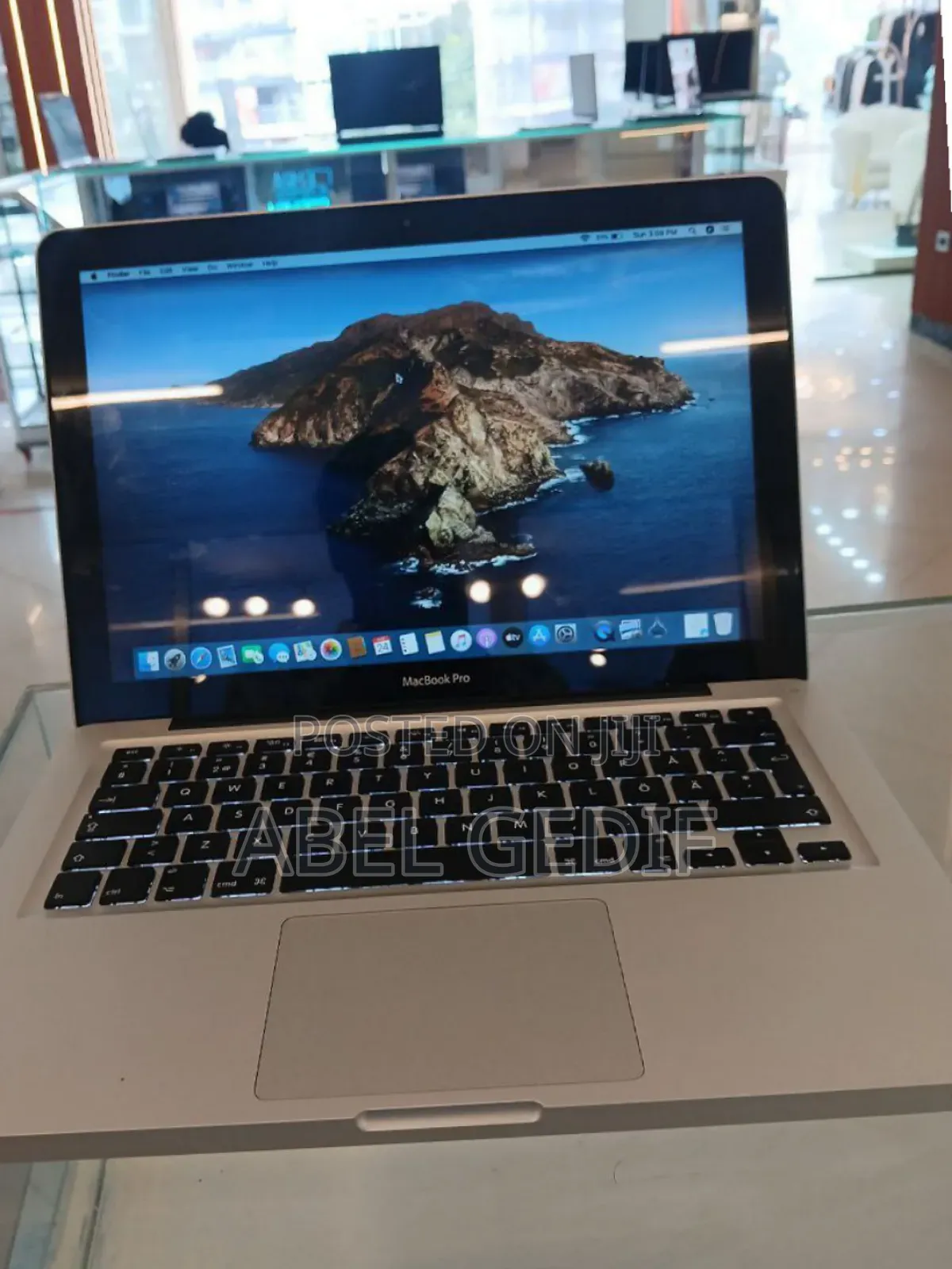 Laptop Apple MacBook Pro 4GB Intel Core I5 SSD 256GB