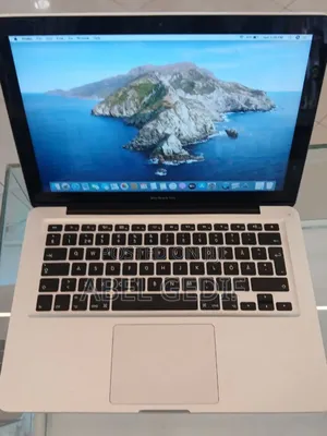 Laptop Apple MacBook Pro 4GB Intel Core I5 SSD 256GB
