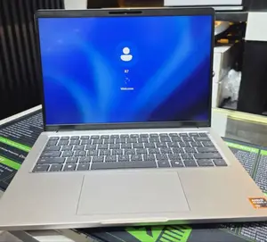 New Laptop Dell Pro 14 32GB AMD Ryzen 7 SSD 512GB