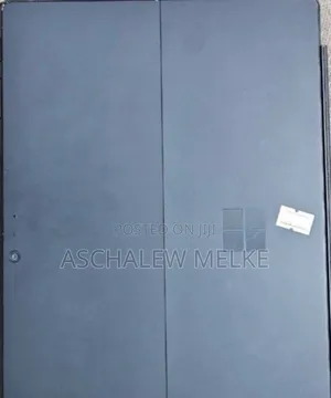 New Laptop Microsoft Surface 8GB Intel Core I7 SSD 256GB