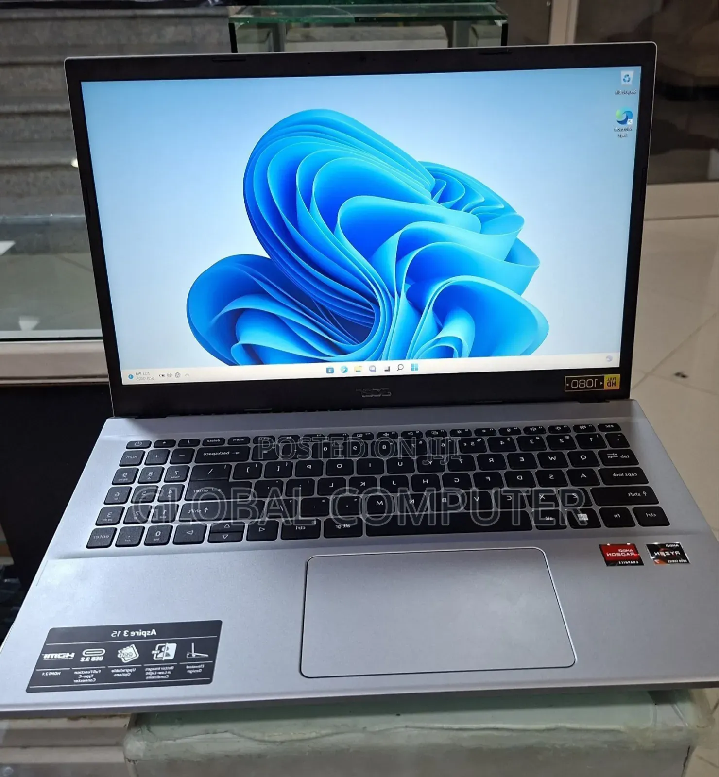 New Laptop Acer Aspire 3 16GB AMD Ryzen 7 SSD 512GB