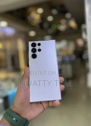 Photo - Samsung Galaxy S22 Ultra 128 GB White