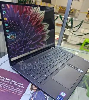 New Laptop Lenovo Yoga 7i 16GB Intel Core Ultra 7 SSD 1T