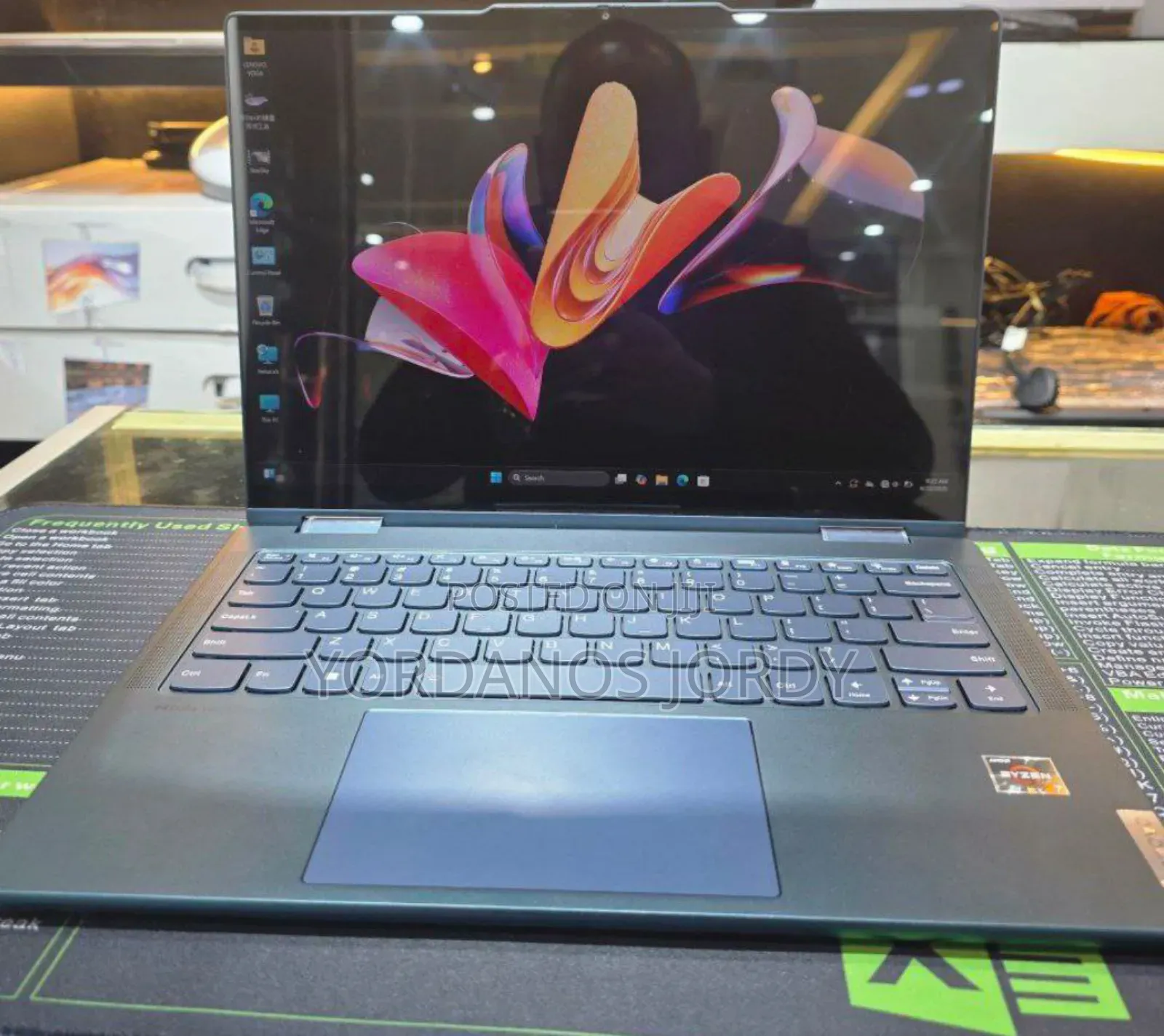 New Laptop Lenovo Yoga 2 16GB AMD Ryzen 7 SSD 1T