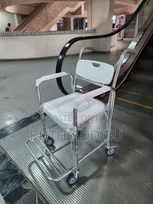 Commode Wheelchair寄出poty Wheelchair障管toilet Wheelchair New