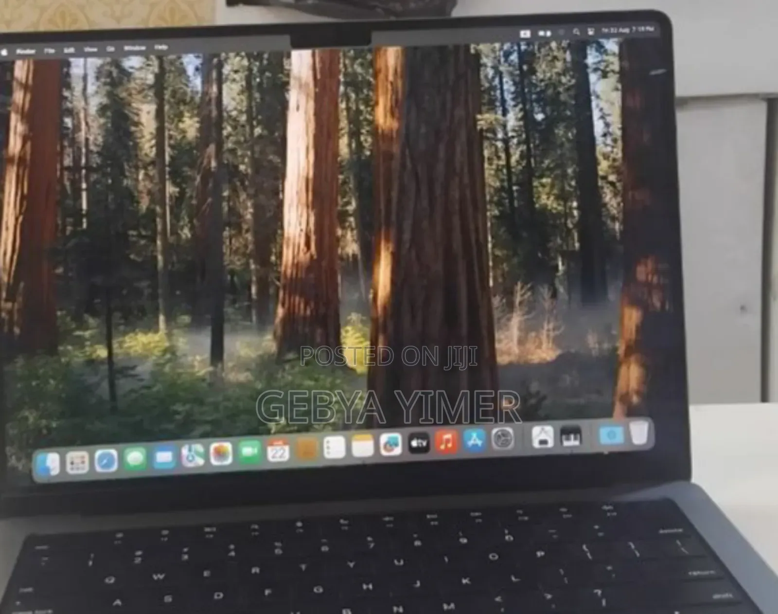 New Laptop Apple MacBook 2020 16GB Apple M1 SSD 512GB