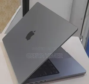 New Laptop Apple MacBook 2020 16GB Apple M1 SSD 512GB