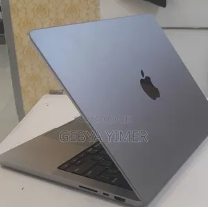 New Laptop Apple MacBook 2020 16GB Apple M1 SSD 512GB