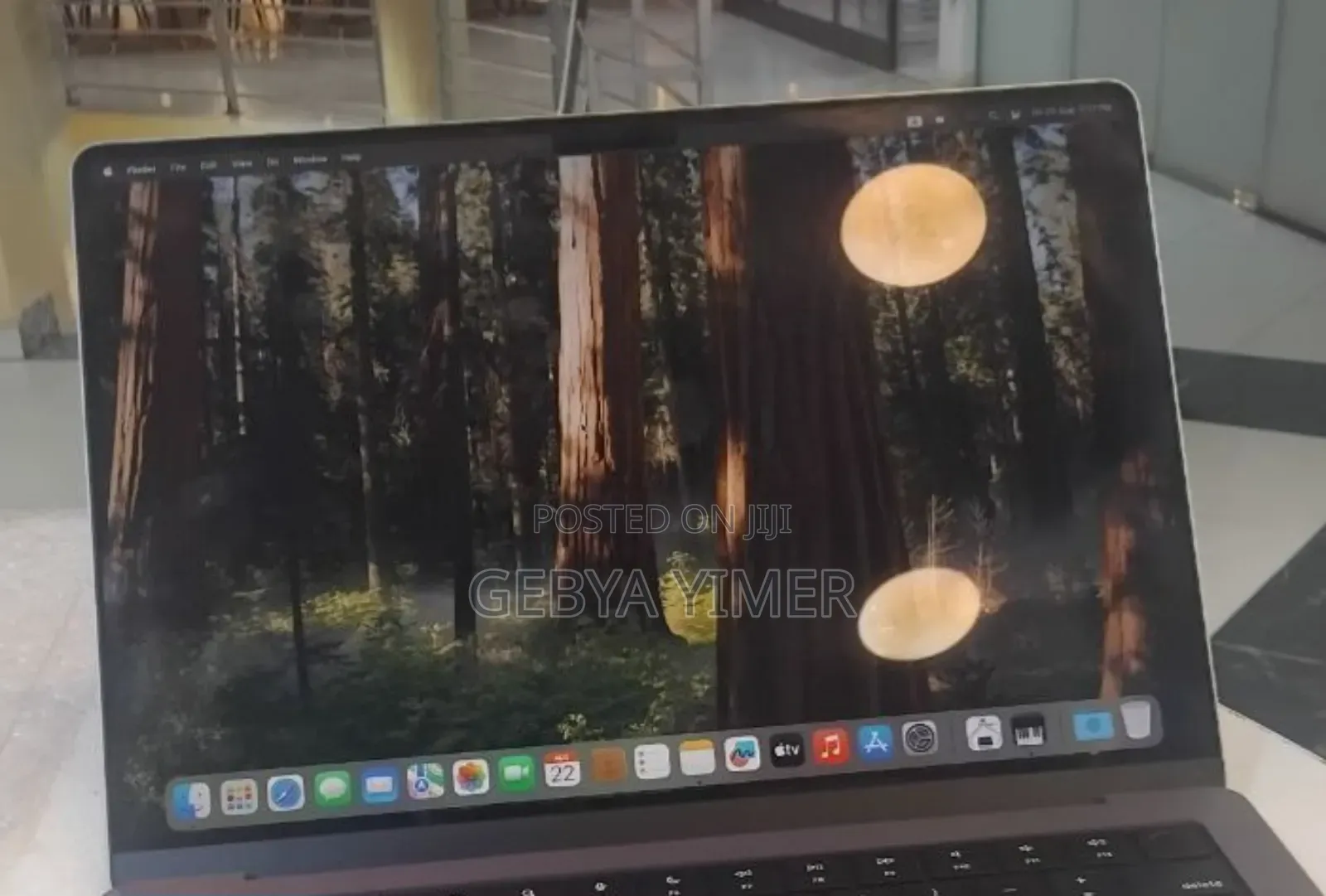 New Laptop Apple MacBook 2020 16GB Apple M1 SSD 512GB