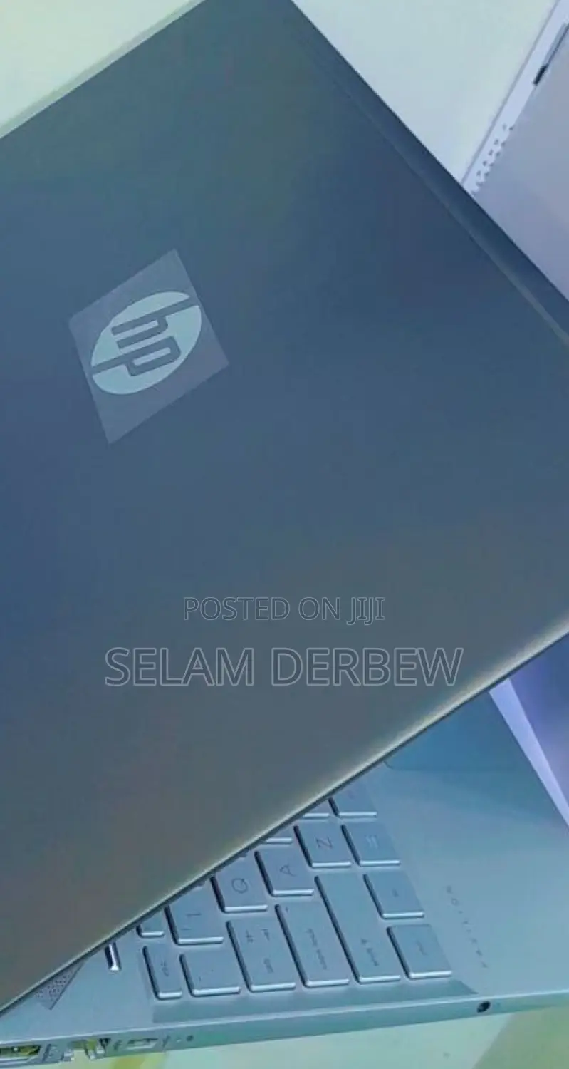 New Laptop HP Pavilion 15 8GB Intel Core i5 HDD+SSD 1T