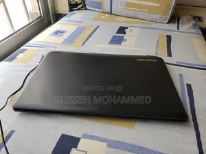 Laptop Toshiba Satellite C50 8GB Intel Celeron HDD 500GB