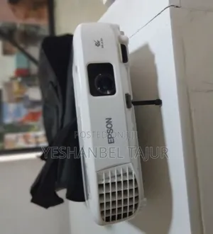 Epson Projector 
Model Name: Eb-E01 
Hardware Interface: Vga, Usb,