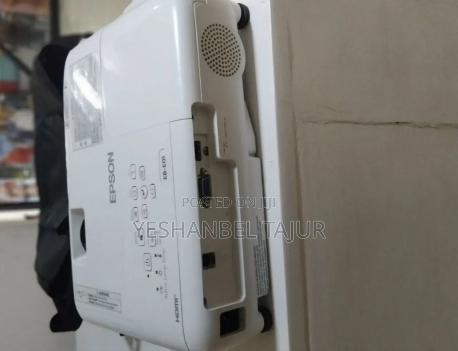 Epson Projector 
Model Name: Eb-E01 
Hardware Interface: Vga, Usb,