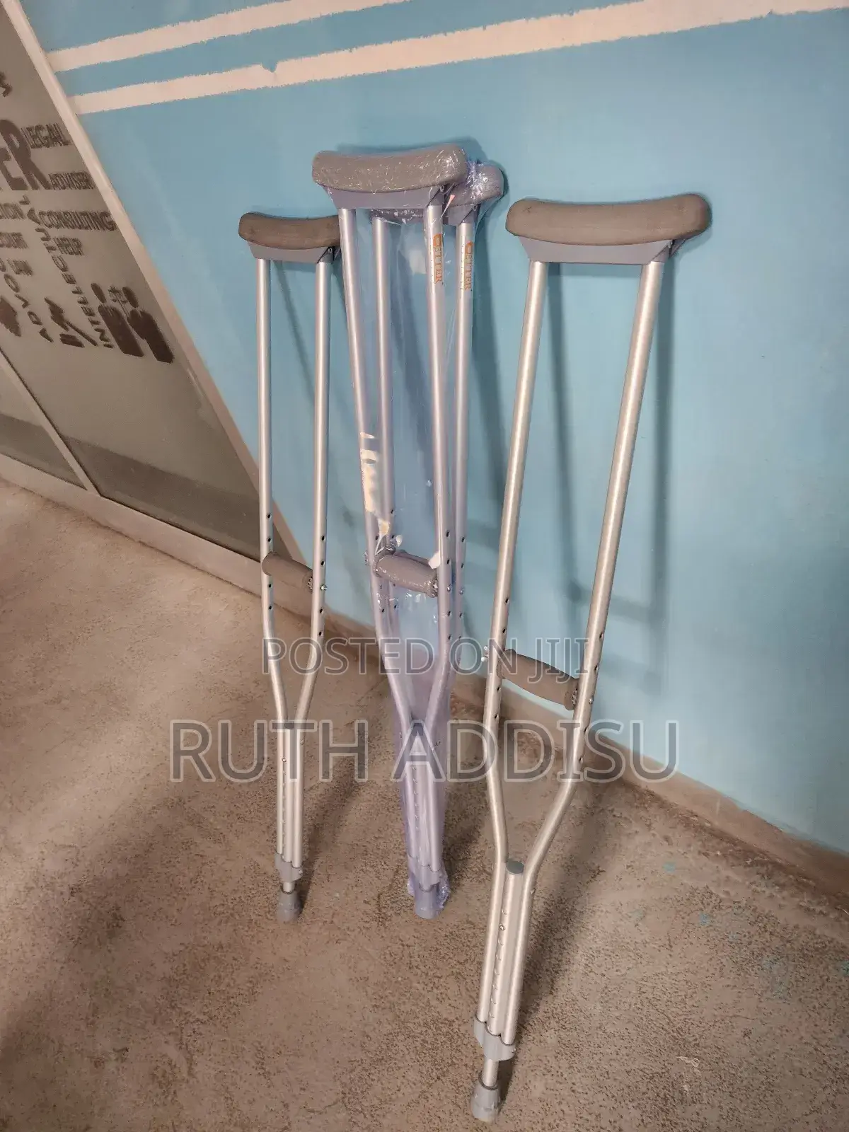 Axillary Bilateral Crutches朱紅axillary Bilateral Crutches重大crutches