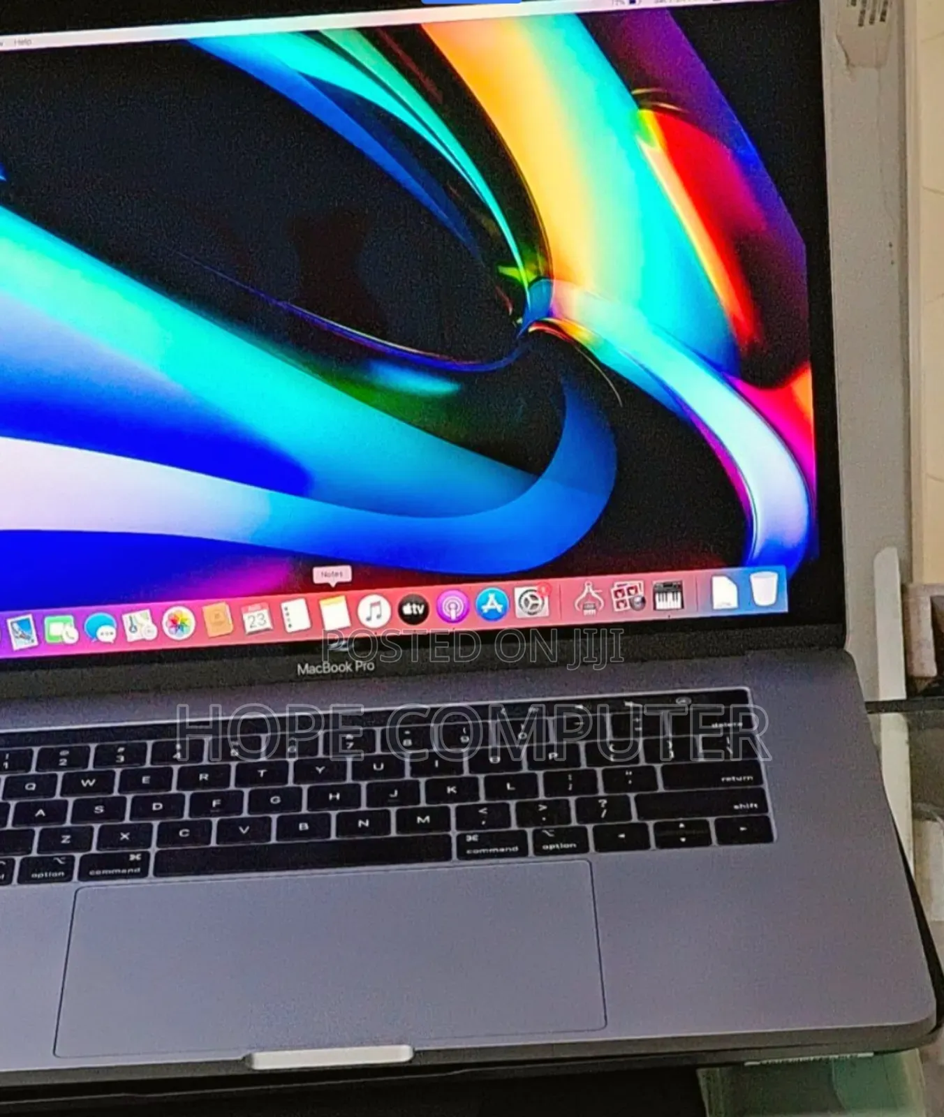 New Laptop Apple MacBook Pro 2019 32GB Intel Core I9 SSD 512GB
