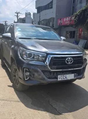 Toyota Hilux Revo Double Cab Deisel 2.8 RWD 2019 Gray