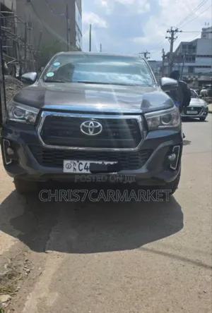 Photo - Toyota Hilux Revo Double Cab Deisel 2.8 RWD 2019 Gray