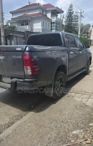 Toyota Hilux Revo Double Cab Deisel 2.8 RWD 2019 Gray