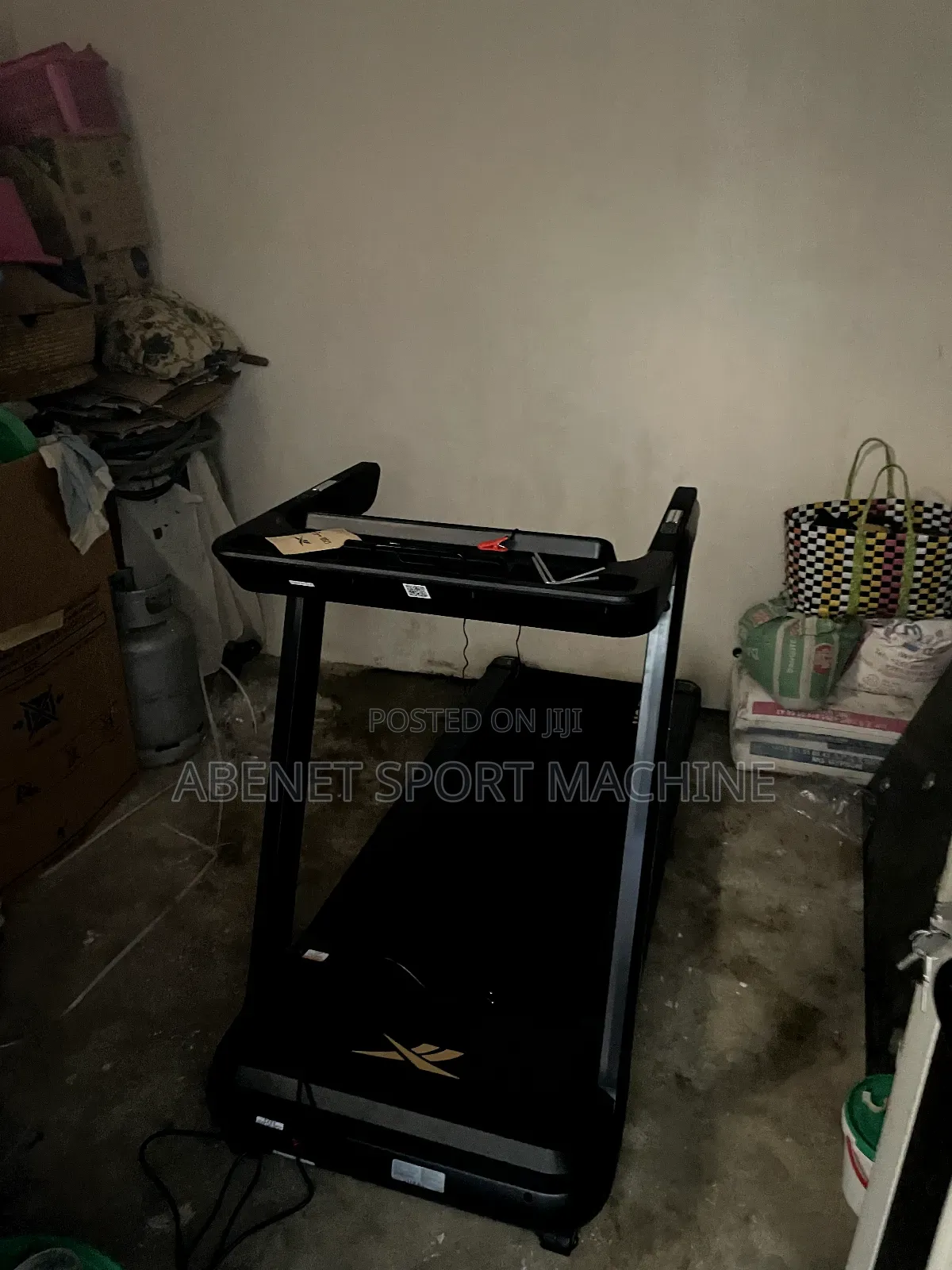 የአዉሮፓ ስታንዳርድ አዲስ የገባ Reebok Fr30 የመሮጫ ማሽን