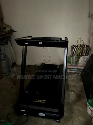 ዘመናዊ አዲሱ Reebok Fr30 Floatride የመሮጫ ማሽን