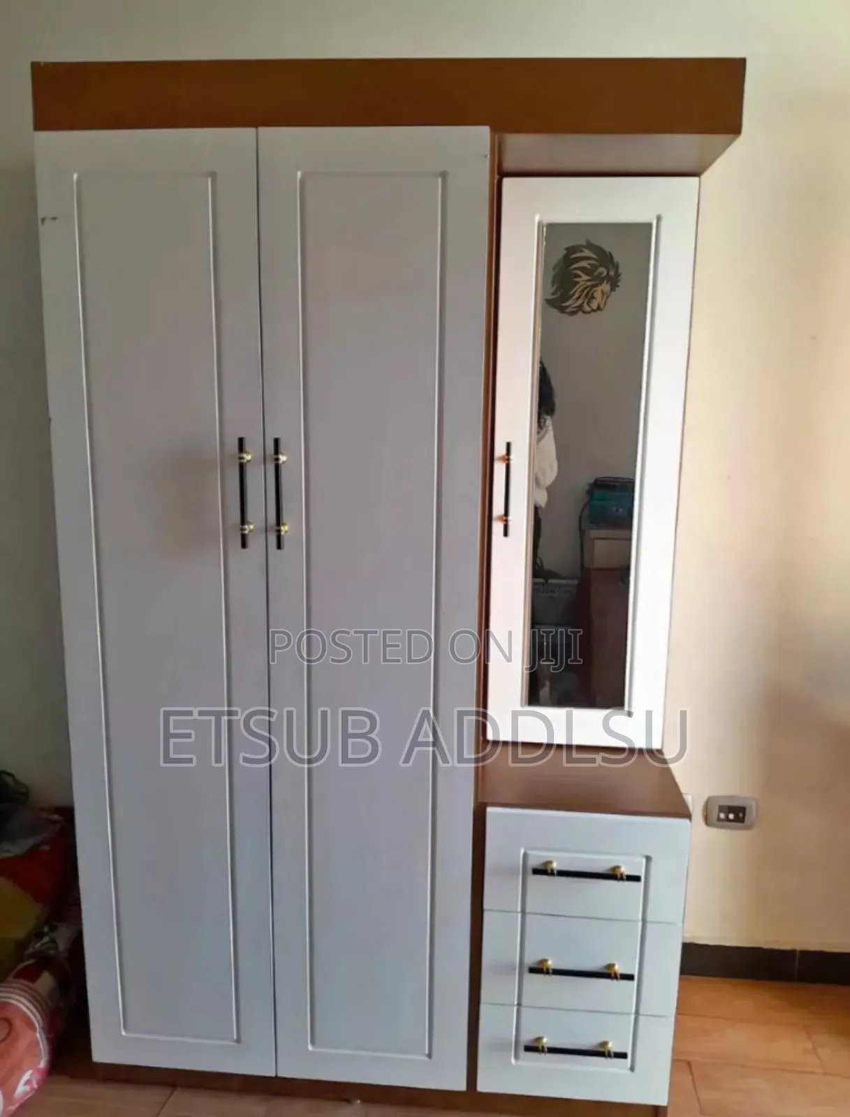 ቁምሳጥን 1.20