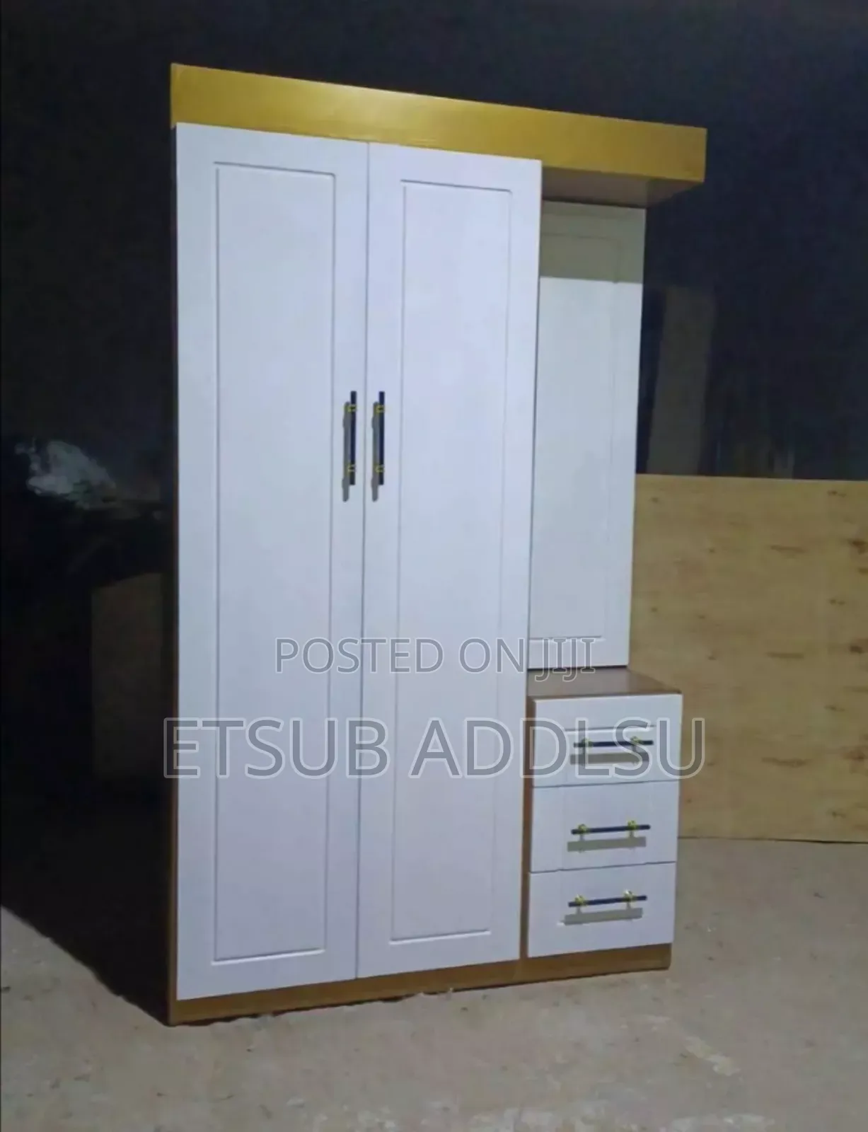 ቁምሳጥን 1.20