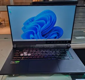 New Laptop Asus 16GB AMD Ryzen 7 SSD 1T