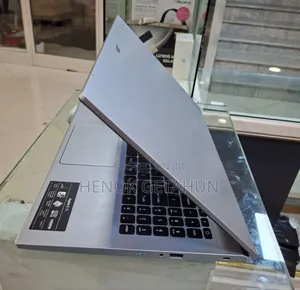 Photo - New Laptop Acer Aspire 3 16GB AMD Ryzen 7 SSD 512GB