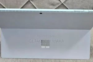 Photo - New Laptop Apple MacBook Pro M1 16GB Intel Core I7 SSD 256GB